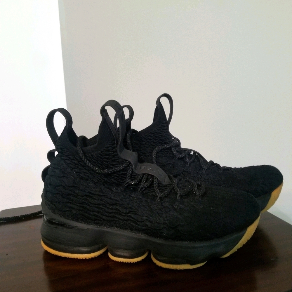 Nike LeBron XV 15 GS 'Black Gum' Youth Basketball